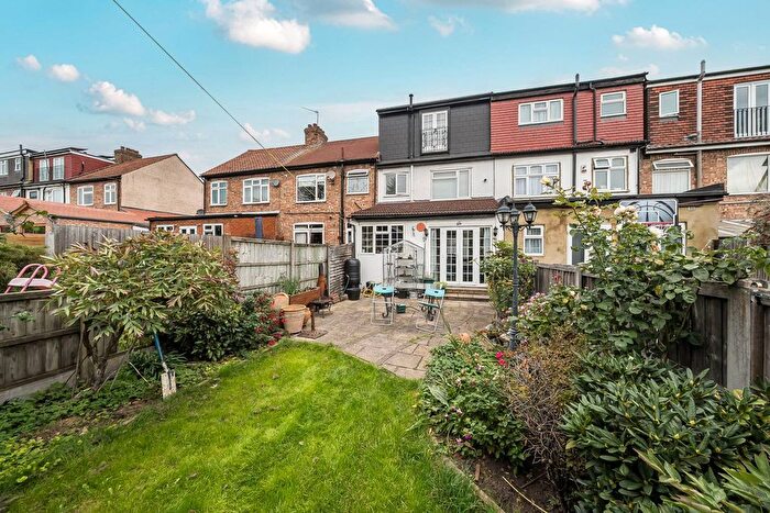 4 Bedroom Terraced House For Sale In Matlock Road, Leyton, London, E10