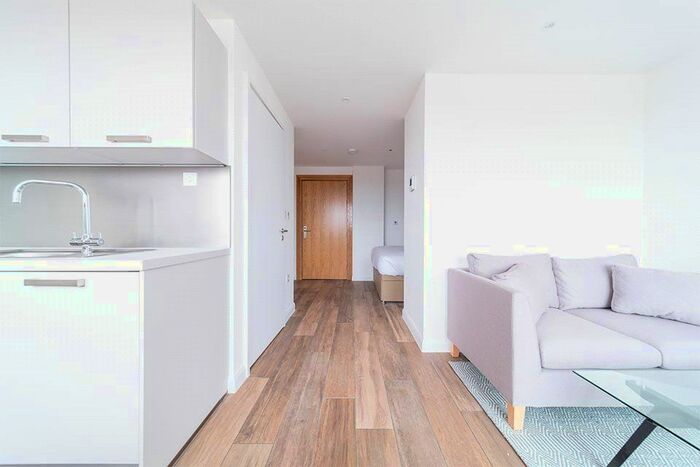 1 Bedroom Studio To Rent In Berkshire House, Queen Street, Maidenhead, Berkshire, SL6