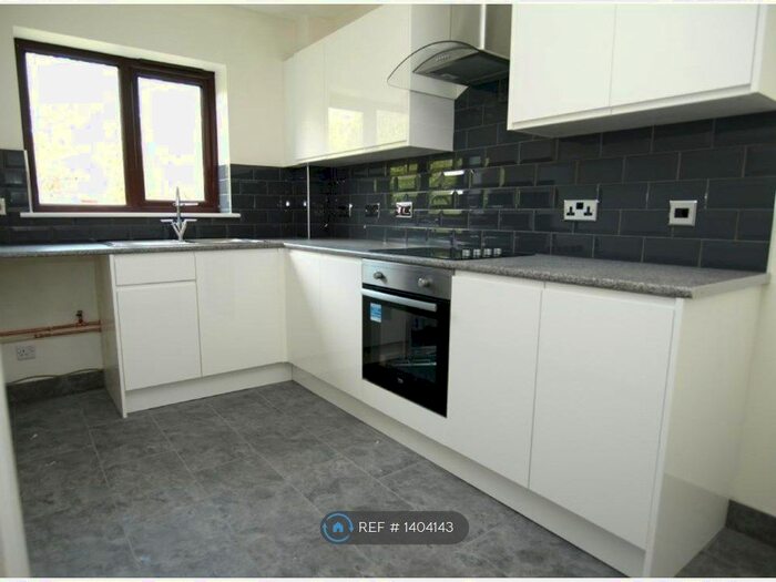 1 Bedroom Flat To Rent In Pennycress Way, Newport Pagnell, MK16