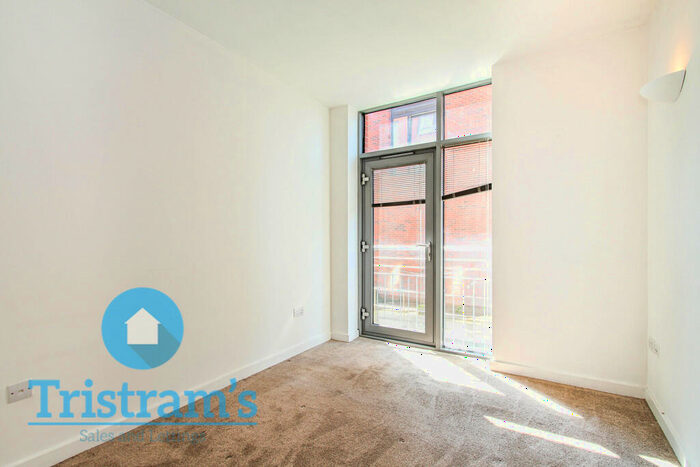 1 Bedroom Apartment To Rent In Queens Road, Nottingham, NG2