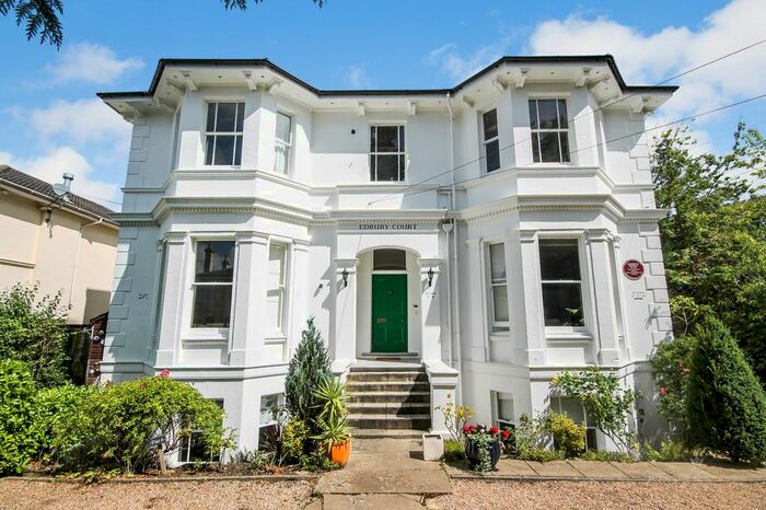 2 Bedroom Flat To Rent In Beulah Road, Tunbridge Wells TN1