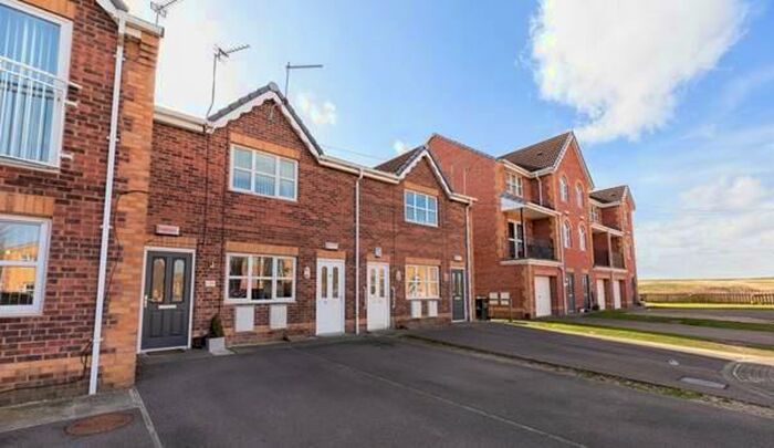 1 Bedroom Flat To Rent In Windsor View, New Rossington, Doncaster, DN11