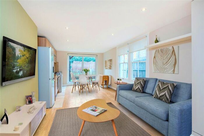 2 Bedroom Flat To Rent In Shipka Road, London, SW12