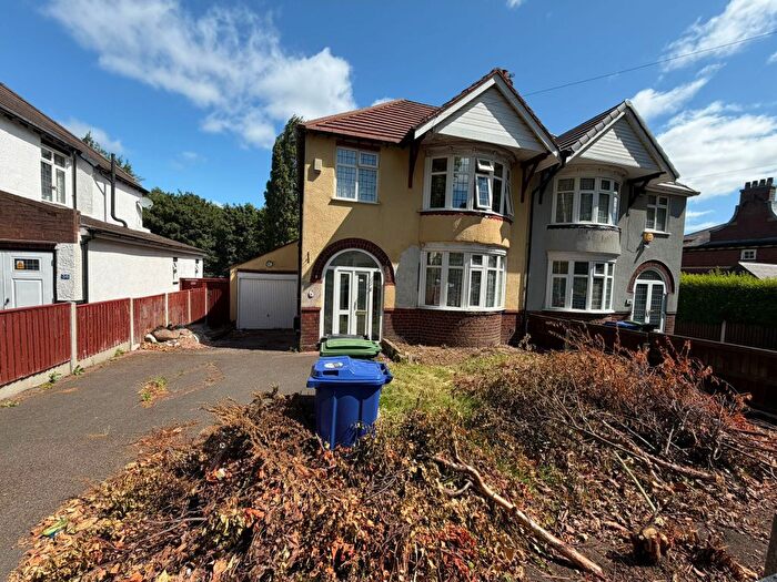 3 Bedroom Semi-Detached House To Rent In St. James's Road, Dudley, DY1
