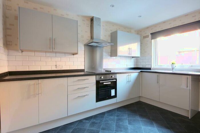 3 Bedroom House To Rent In Longmynd Rise, Winsford, CW7