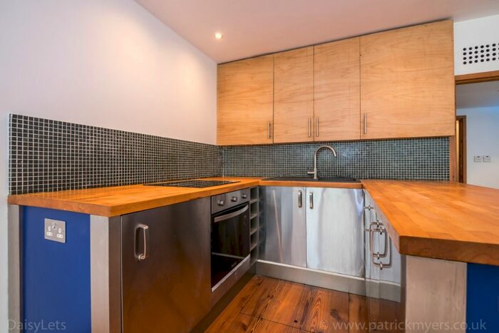 1 Bedroom Flat To Rent In Peckham Rye, Peckham, London, SE15