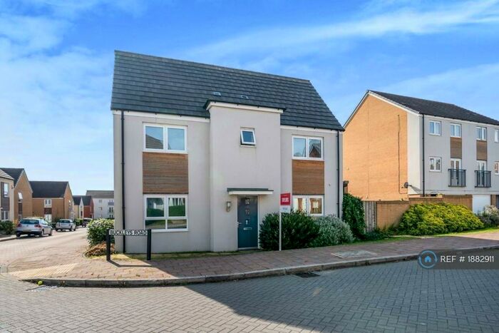 3 Bedroom Detached House To Rent In Gascoigns Way, Bristol, BS34