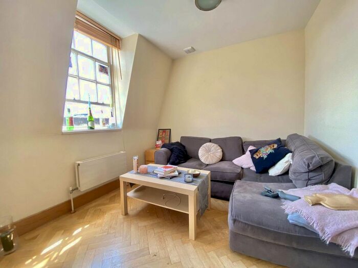 2 Bedroom Flat To Rent In Prince Regent Mews, Euston, London, NW1