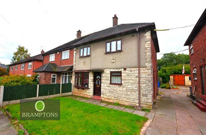 3 Bedroom Semi-Detached House For Sale In Cranswick Grove, Bentilee, Stoke-On-Trent, ST2