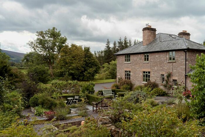 5 Bedroom Detached House For Sale In Llandegla, Ruthin, Denbighshire, LL11