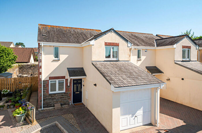3 Bedroom Detached House For Sale In Trasdeves Orchard, Callington, Cornwall, PL17
