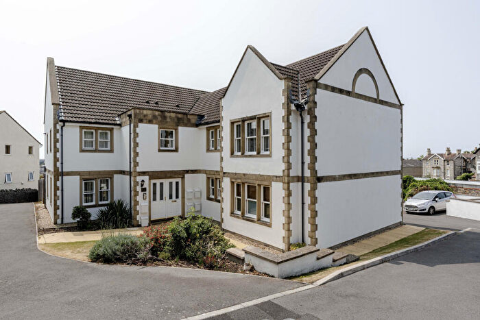 2 Bedroom Apartment For Sale In Hewish Court, Landemann Circus, Weston-super-Mare, BS23