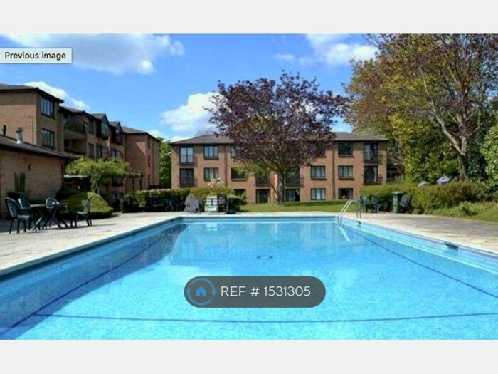 2 Bedroom Flat To Rent In Widmore Road, Bromley, BR1