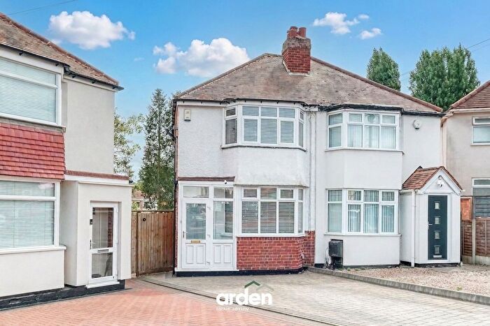 2 Bedroom Semi-Detached House For Sale In Bablake Croft, Solihull, B92