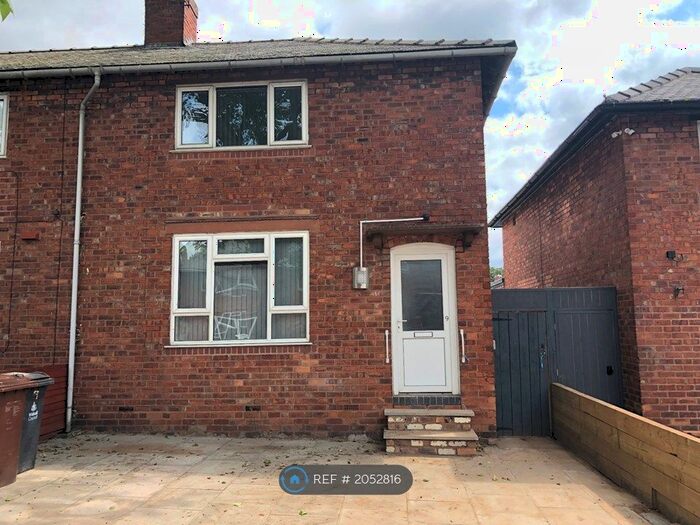 3 Bedroom Semi-Detached House To Rent In Gower Street, Walsall, WS2