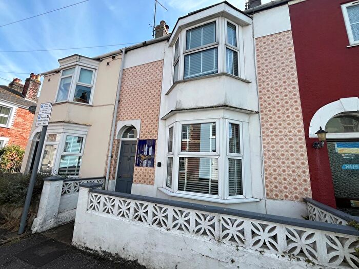 4 Bedroom Property To Rent In William Street, Weymouth, DT4