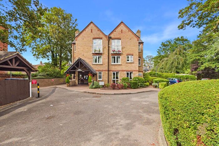 1 Bedroom Retirement Property For Sale In Risbygate Street, Bury St. Edmunds, IP33