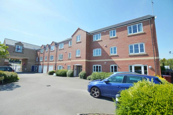 3 Bedroom Flat To Rent In Freeman Court, Eckington, S21