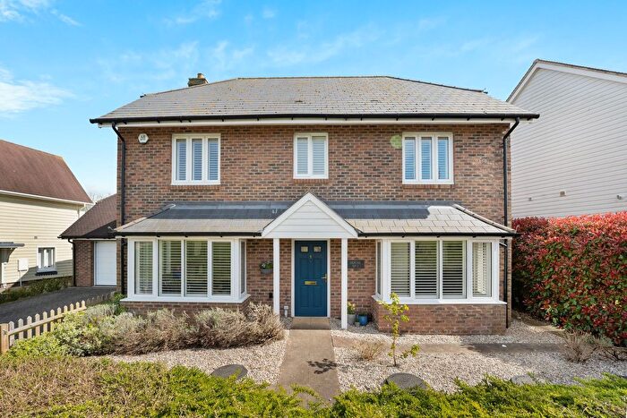 4 Bedroom Detached House For Sale In Wellington Avenue, Rye, TN31