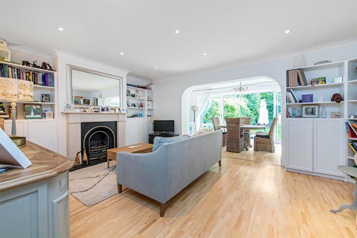 3 Bedroom Semi Detached House To Rent In Boileau Road, Barnes, SW13