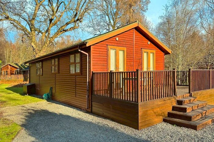 2 Bedroom Park Home For Sale In York Road, Escrick, York, YO19