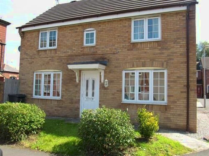 3 Bedroom Semi-Detached House To Rent In Royal Drive-Fm, Fulwood, Preston, PR2