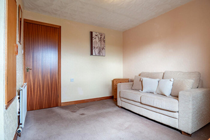 3 Bedroom Terraced House For Sale In Suilven Way, Inverness, IV3