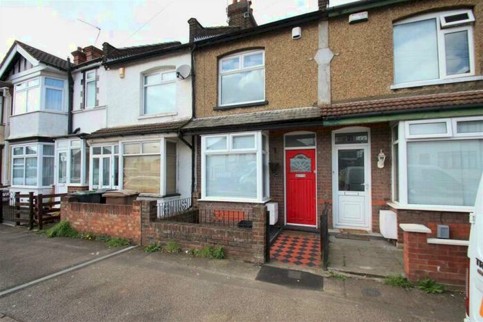 2 Bedroom Terraced House To Rent In Turners Road South, Luton, LU2