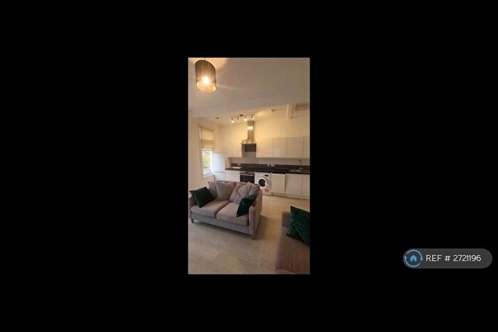 2 Bedroom Flat To Rent In Station Road, London, E4