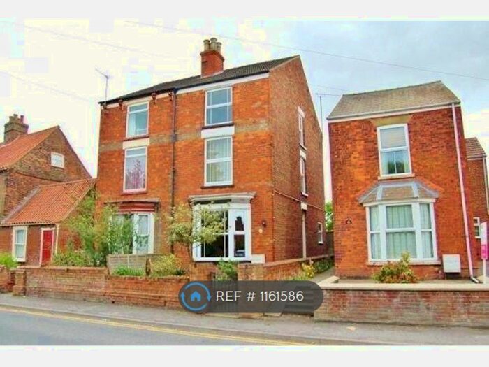 4 Bedroom Semi-Detached House To Rent In Tower Road, Boston, PE21