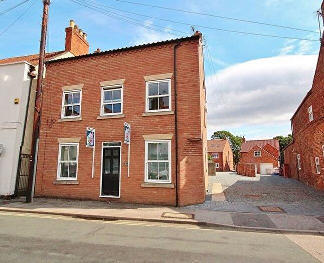 2 Bedroom Flat To Rent In Hailgate, Howden, DN14