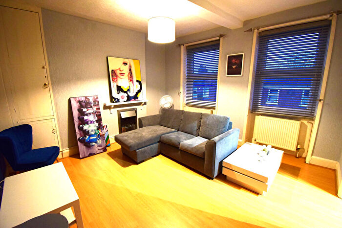 2 Bedroom Flat To Rent In Poulton Street, Kirkham, Preston, PR4