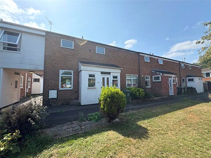 3 Bedroom Terraced House For Sale In Grendon Close, Redditch, Worcestershire, B98