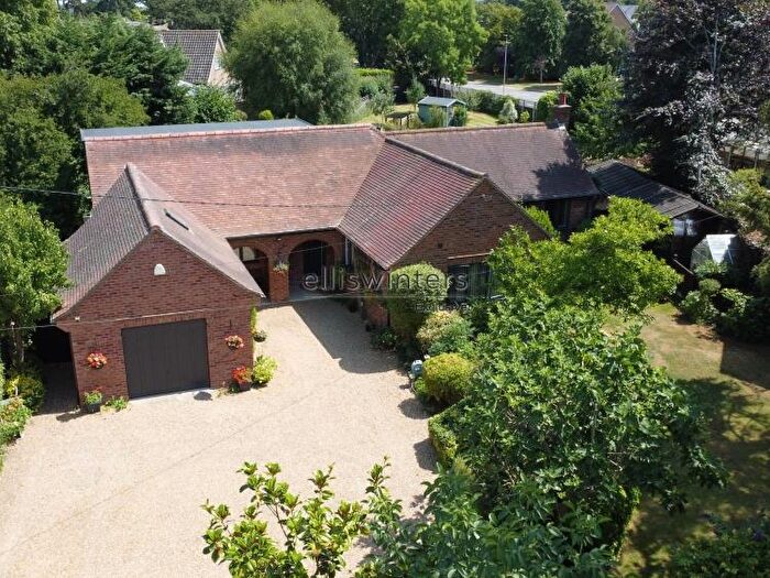 5 Bedroom Detached House For Sale In Conington Road, Fenstanton, PE28