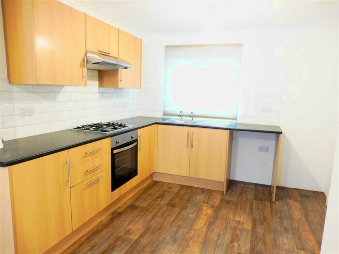 3 Bedroom Property To Rent In Foxglove Road, South Ockendon RM15