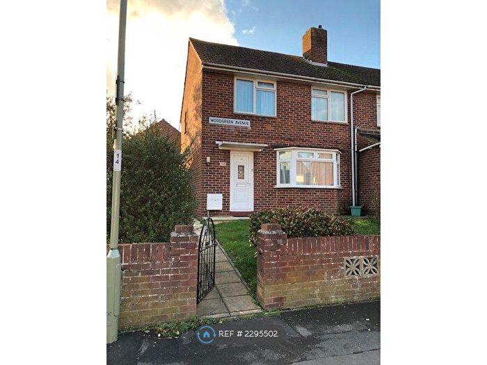 2 Bedroom End Of Terrace House To Rent In Woodgreen Avenue, Havant, PO9