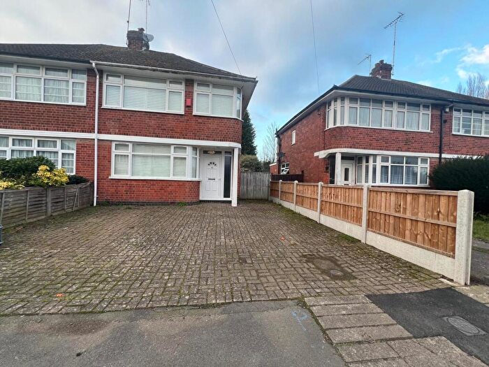 3 Bedroom Semi-Detached House To Rent In Benedictine Road, Coventry, CV3