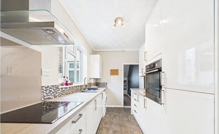 2 Bedroom Detached House To Rent In Wedderburn Road, London, NW3