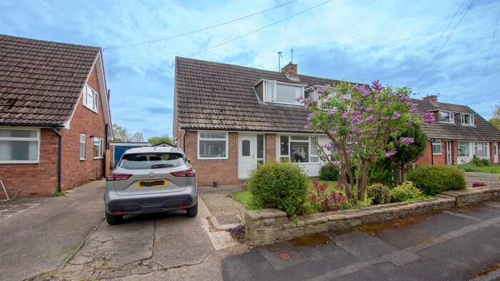 2 Bedroom Semi-Detached House To Rent In Parkside Close, York, YO24