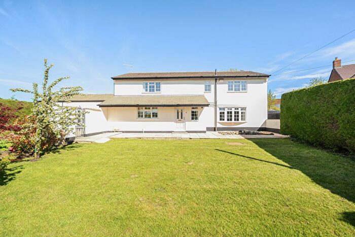 4 Bedroom Detached House For Sale In Hook, SN4