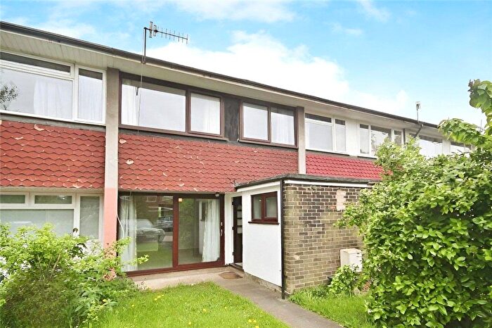 3 Bedroom Terraced House To Rent In Guildford Park Avenue, Guildford, Surrey, GU2