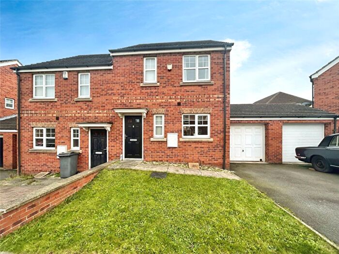 3 Bedroom Semi-Detached House To Rent In Stonefont Grove, Grimethorpe, Barnsley, South Yorkshire, S72