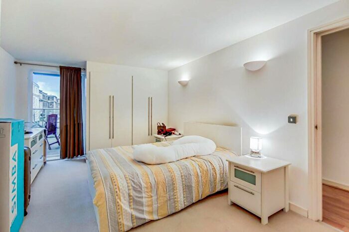 2 Bedroom Flat To Rent In Argyll Road, Woolwich, London, SE18