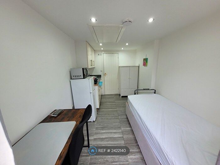 Studio To Rent In Cambridge, Cambridge, CB4