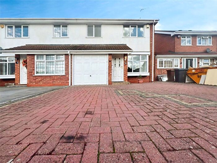 3 Bedroom Semi-Detached House To Rent In Markham Croft, Wolverhampton, West Midlands, WV9