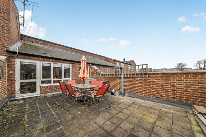 1 Bedroom Flat For Sale In Ewart Road, Forest Hill, London, SE23