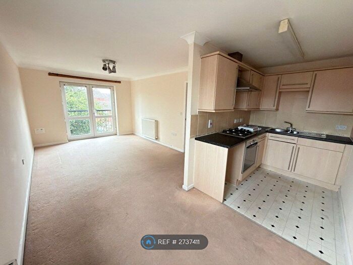 2 Bedroom Flat To Rent In Grants Yard, Burton-On-Trent, DE14