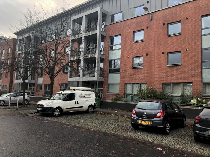 2 Bedroom Flat To Rent In Errol Gardens, Oatlands, Glasgow, G5