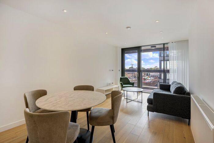 2 Bedroom Flat To Rent In Twickenham Gateway, London Road, Twickenham, TW1