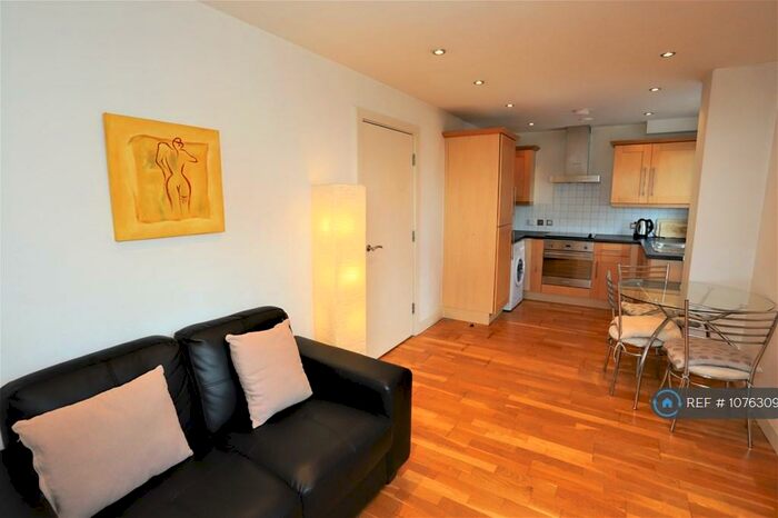 2 Bedroom Flat To Rent In Newton Street, Manchester, M1